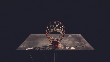 kering.com-国际足球赛事中，一支球队霸气登场，夺得胜利，国际比赛的足球